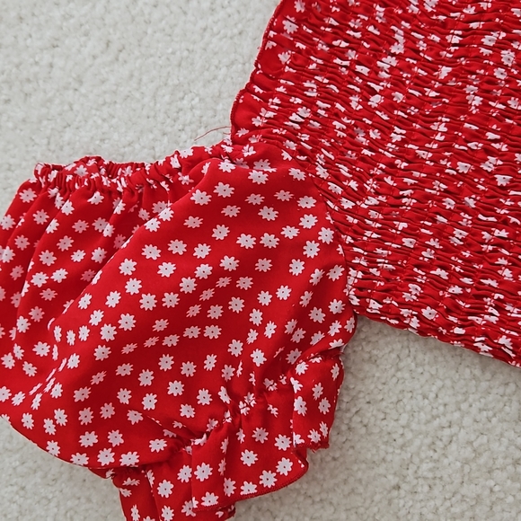 Zaful Red Daisy Pattern Crop Top - Picture 2 of 5